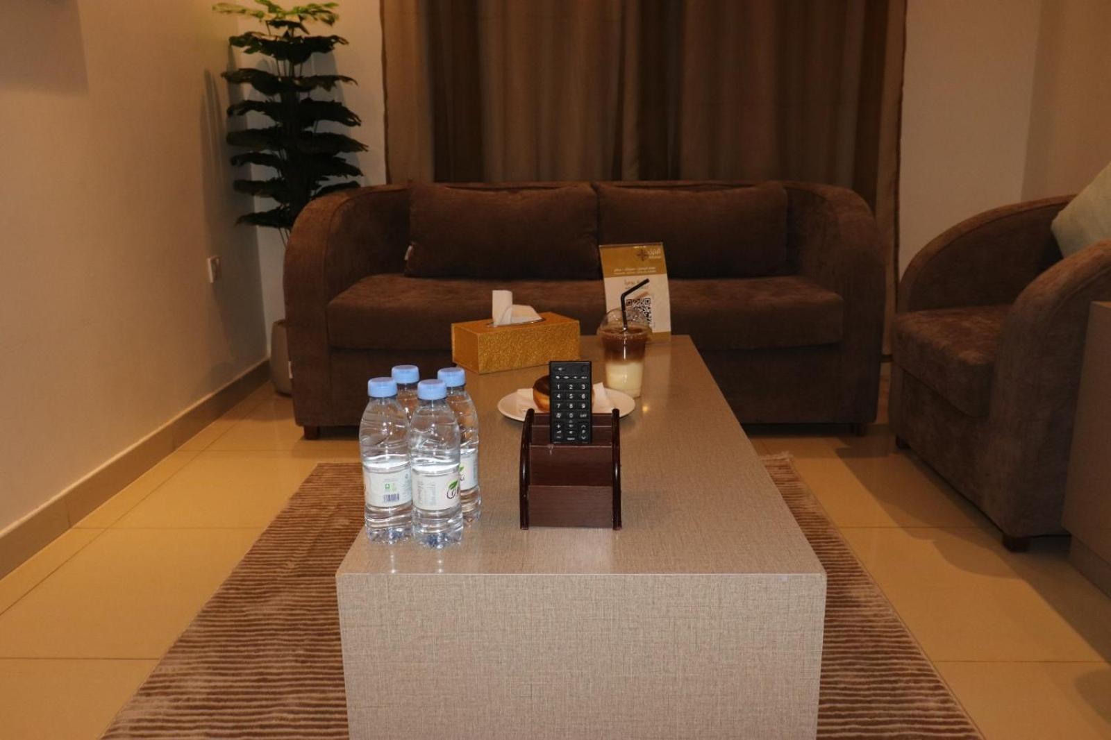 Al Bateel Furnished Apartments Riad Exterior foto